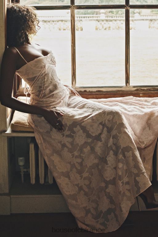 House of CB Robe longue Seren en dentelle fleurie rose tendre au dos N888H366 vêtements