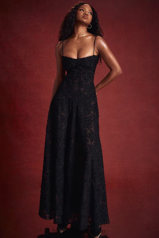 House of CB Seren - Robe longue noire en dentelle fleurie au dos N888H126 vêtements